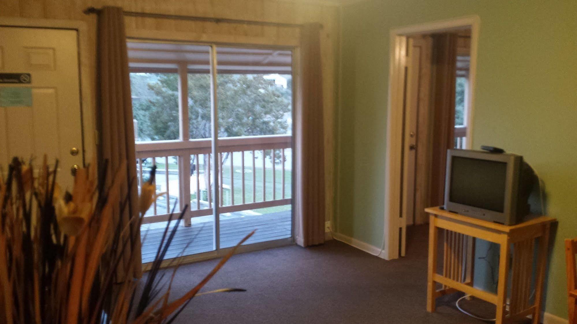 Lodge At Turkey Cove Canyon Lake Buitenkant foto