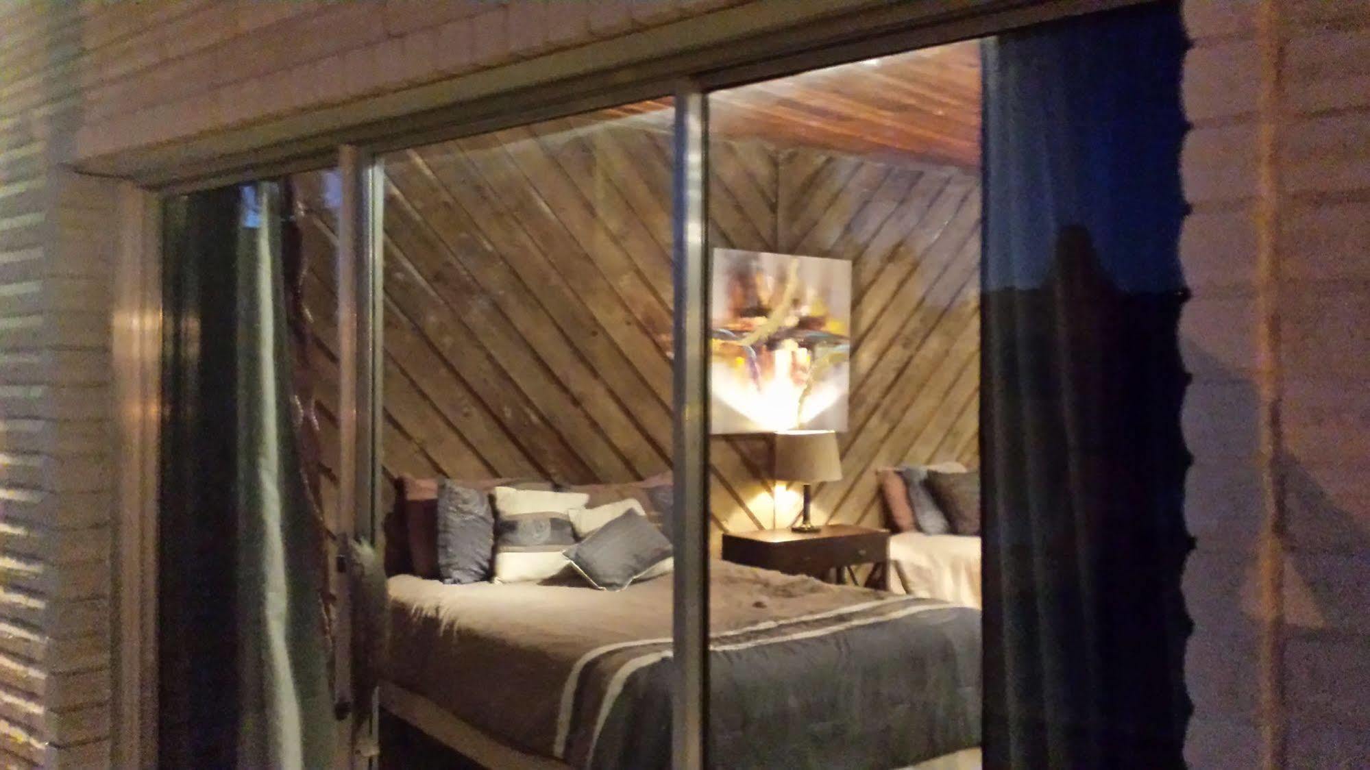 Lodge At Turkey Cove Canyon Lake Buitenkant foto