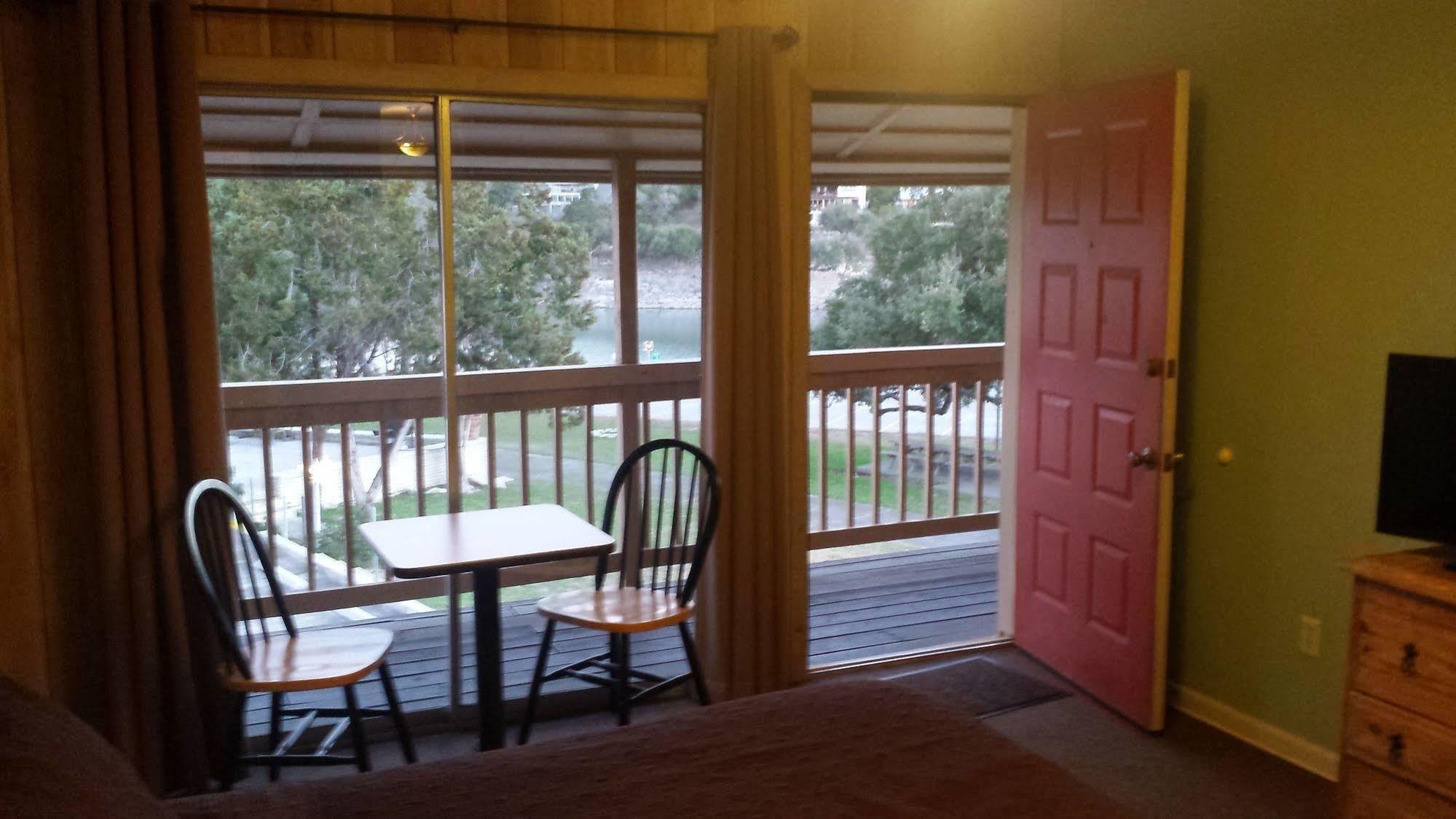 Lodge At Turkey Cove Canyon Lake Buitenkant foto
