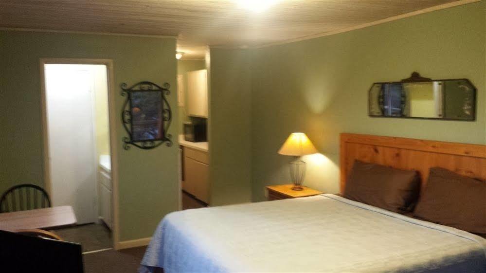 Lodge At Turkey Cove Canyon Lake Buitenkant foto